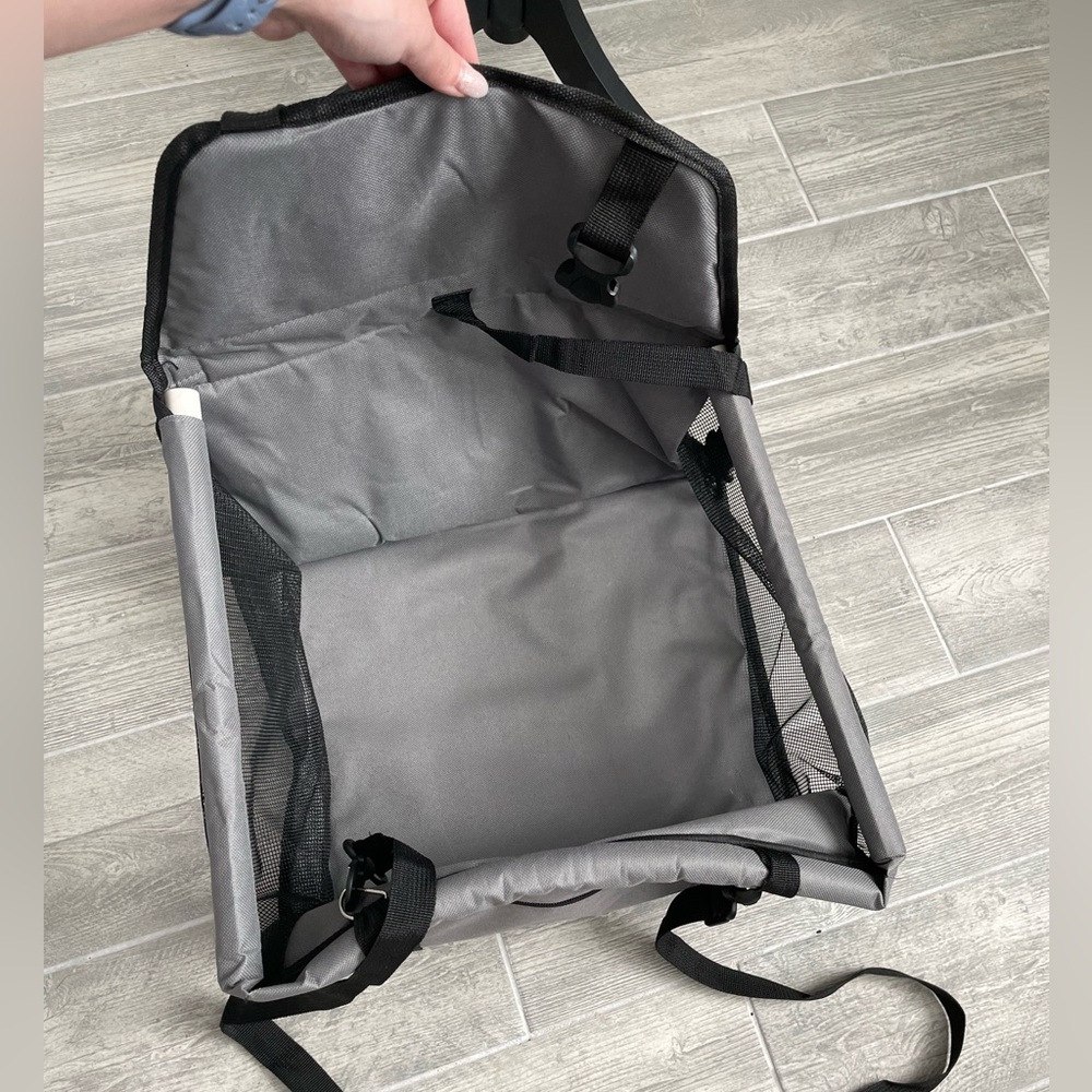⭐️⭐️ SOLD ⭐️⭐️ Gray Animal Car Seat - Picture 5 of 6
